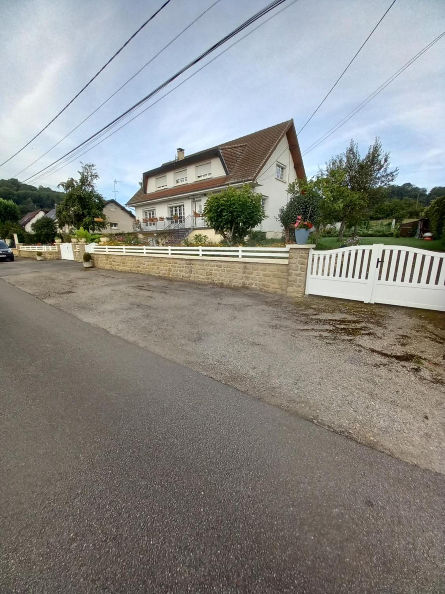 Fagnon Au Jardin Fessard Bed & Breakfast エクステリア 写真